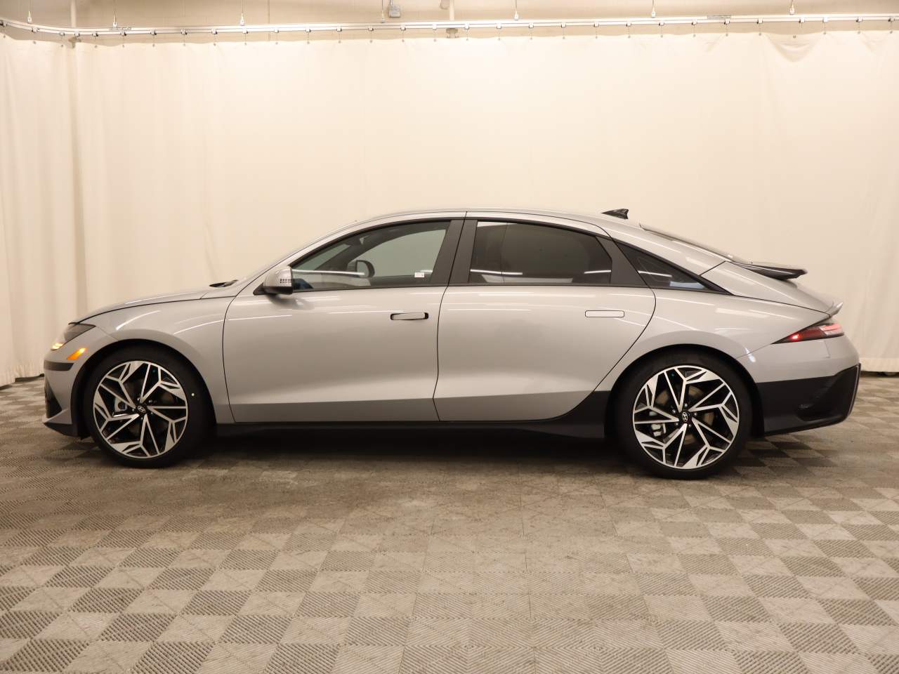 hyundai ioniq 6 2025 KMHM34AA9SA095609 image hyundai ioniq 6 2025 KMHM34AA9SA095609 image